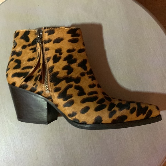 Sam Edelman “Walden” Leather Leopard Boot - Picture 3 of 9